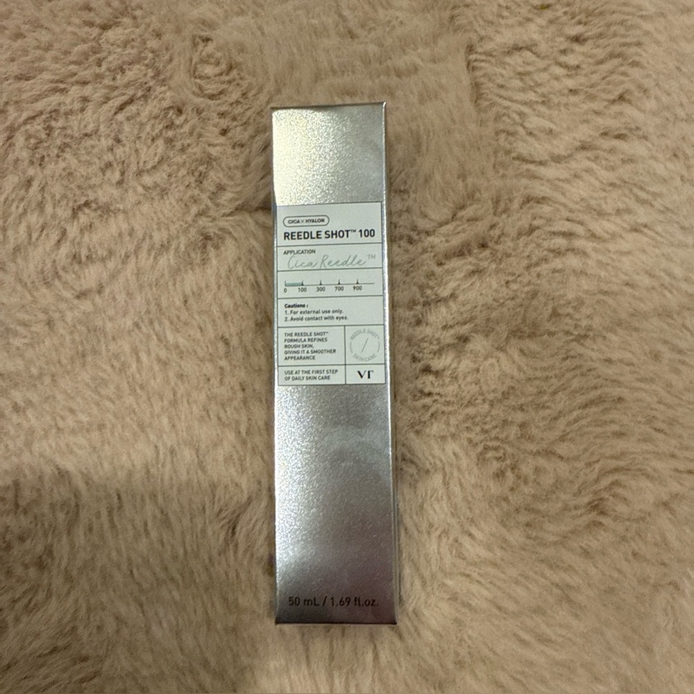 it cosmetics Needle Shot 100 Silver Moisturizer
